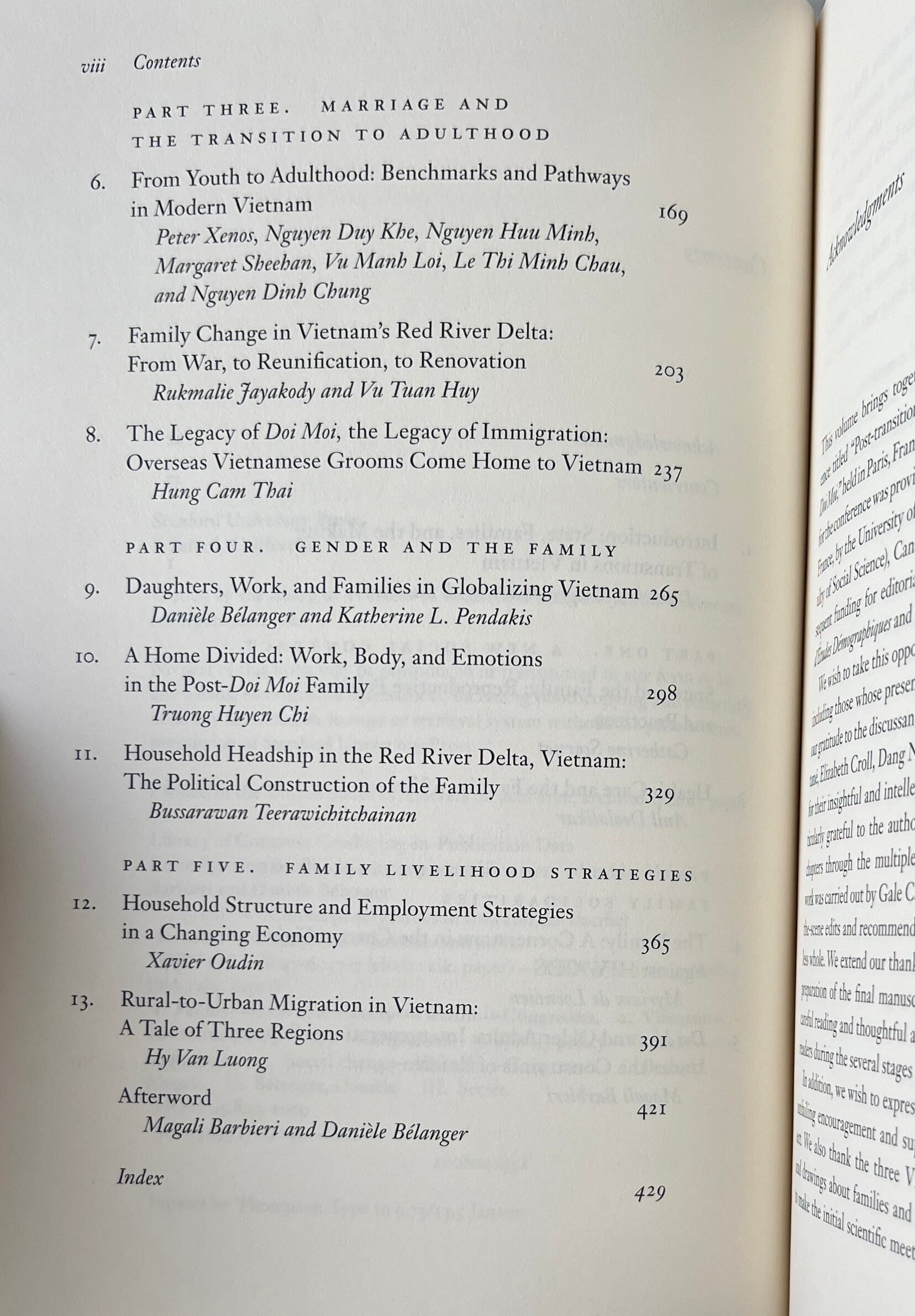 Reconfiguring Families in Contemporary Vietnam <Contemporary Issues in Asia and the Pacific> / Magali Barbieri, Daniele Belanger / Stanford University Press