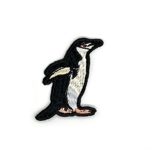 ヒゲペンギンの刺繍ワッペン