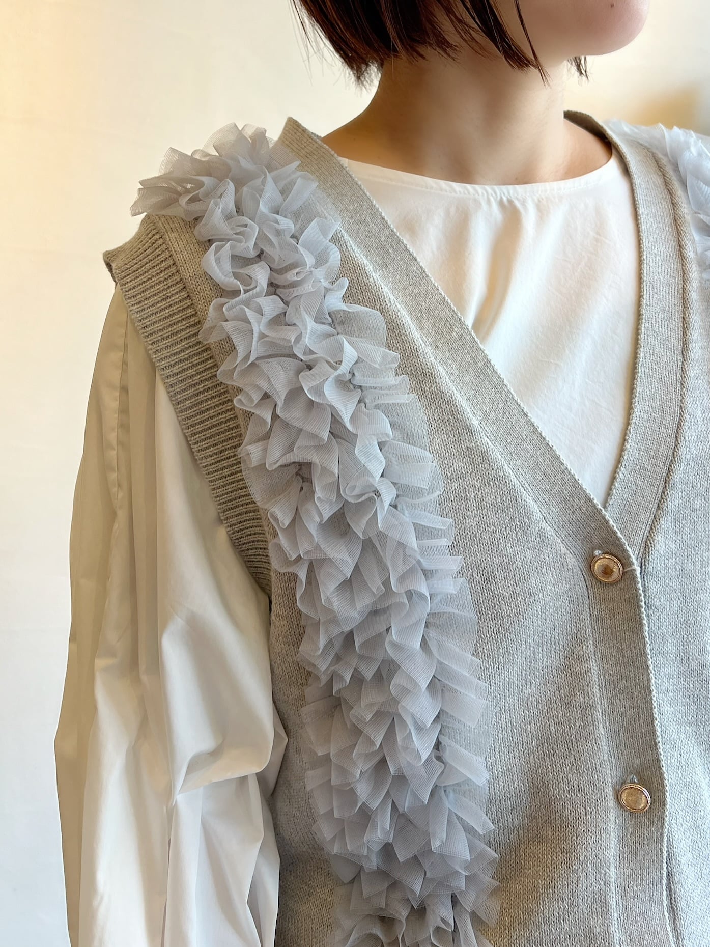 MARGAUX VINTAGE / チュールフリルベスト | anouk