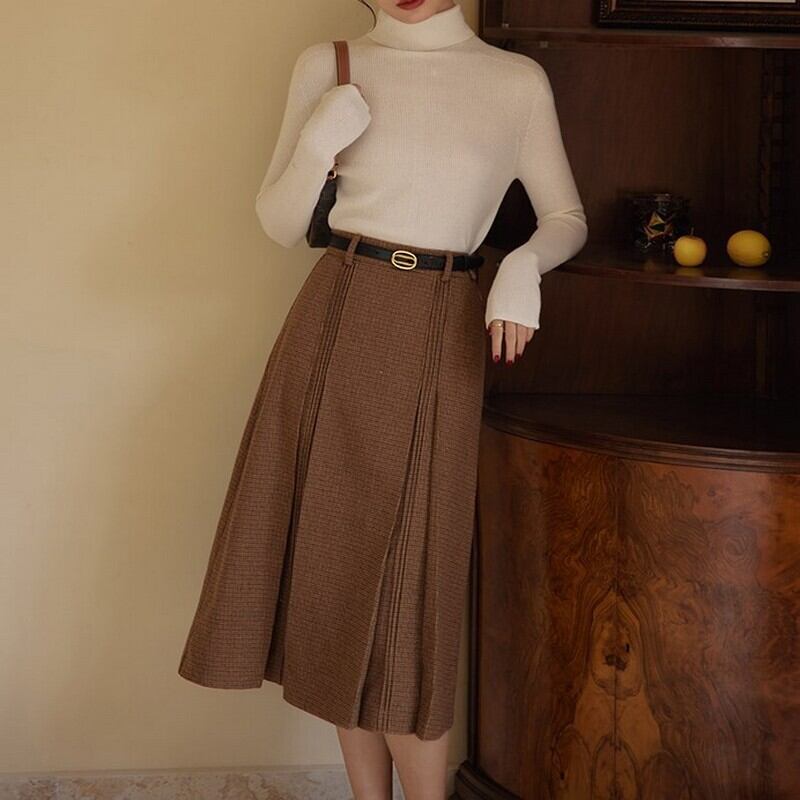 Delicate check skirt