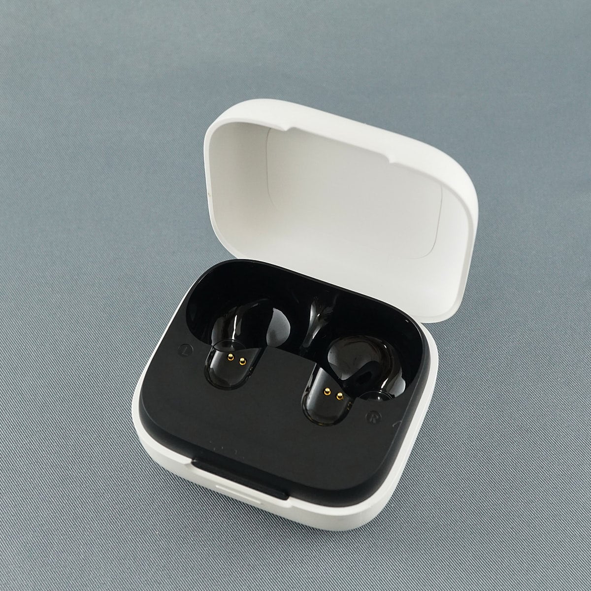 Anker Soundcore P30i 充電ケースのみ USED品 サウンドコア ワイヤレス