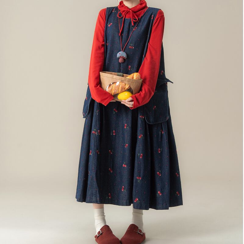 さくらんぼ刺繍デニムサロペットワンピース M2154