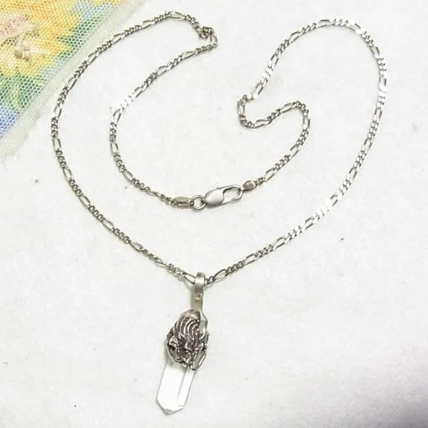 シルバー925製 、水晶ポイントのペンタンとネックレス アクセサリーの