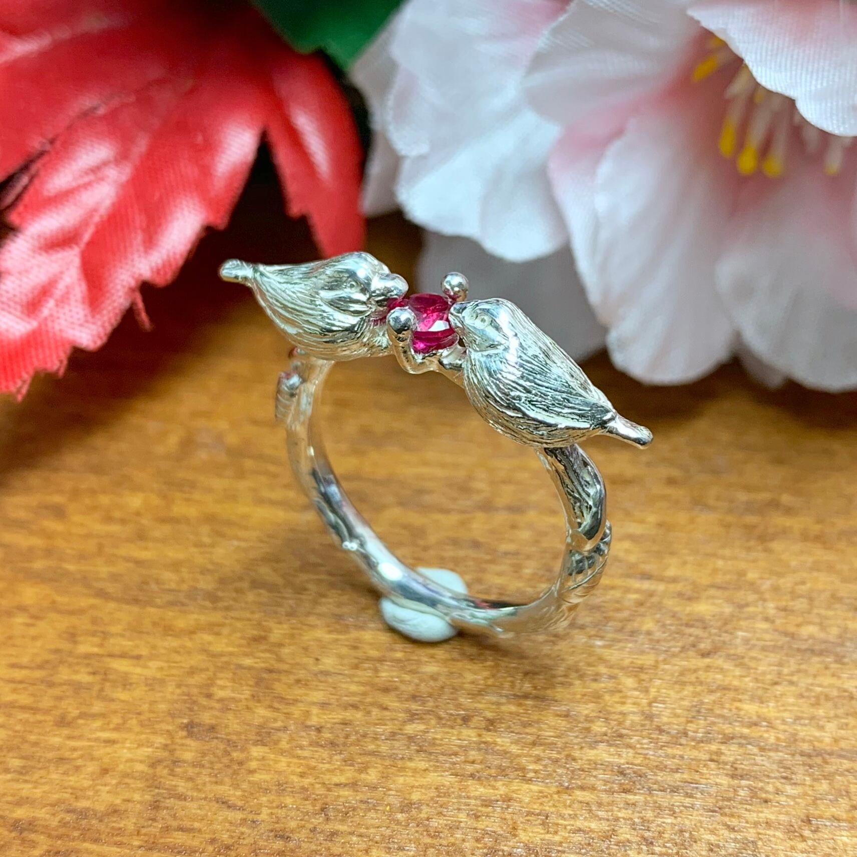 つがい文鳥のリング(合成ルビー) | Pay ID
