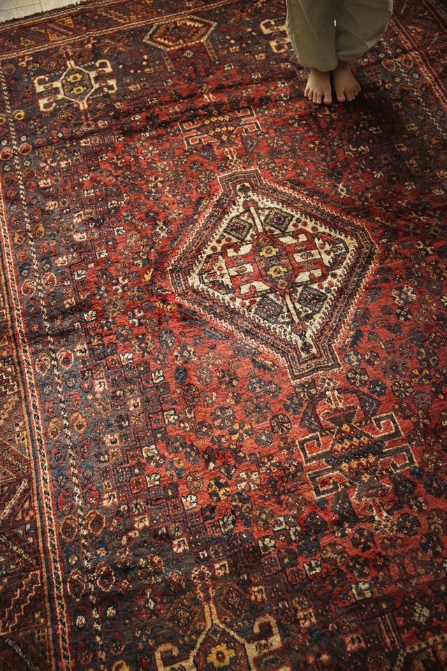 1133-Vintage Qashqai rug