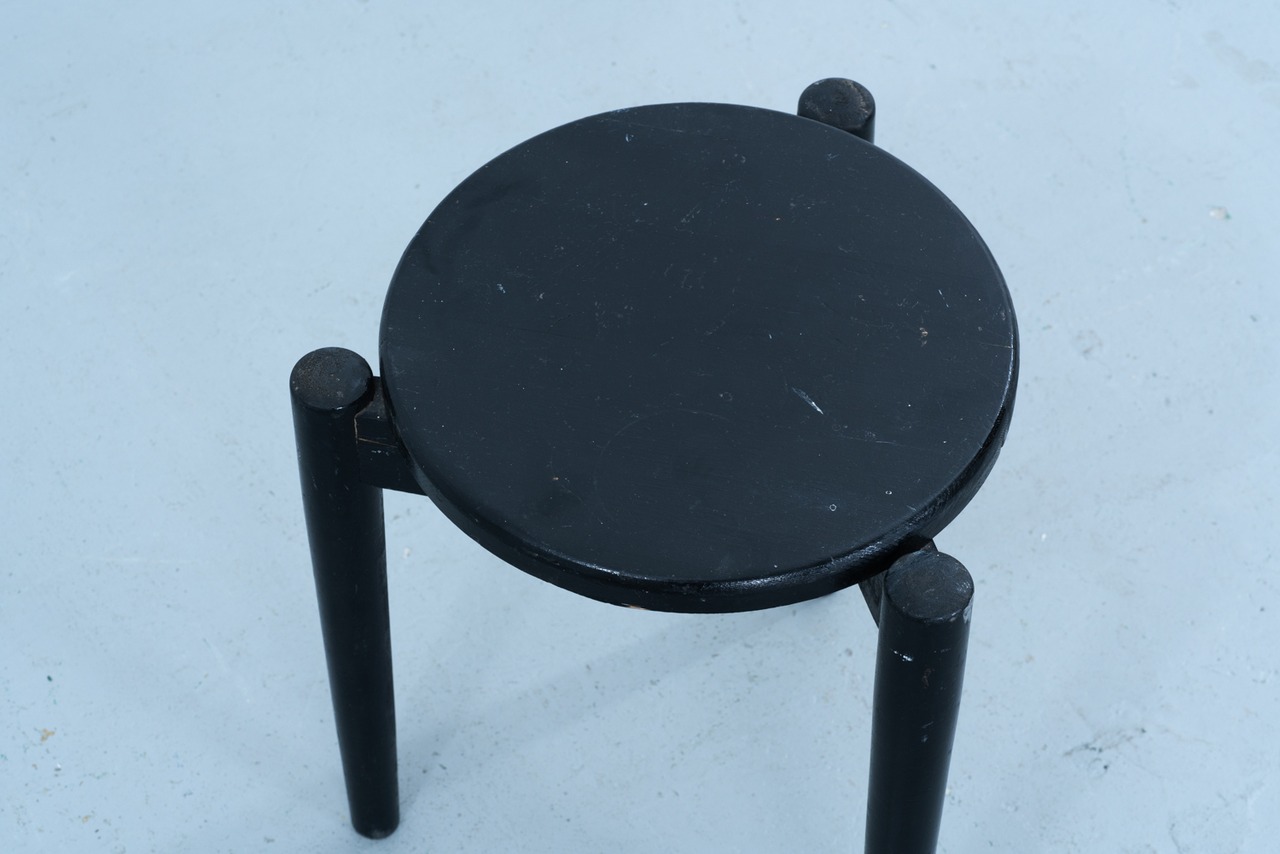 Ilmari Tapiovaara | 3-Leggd stool black paint