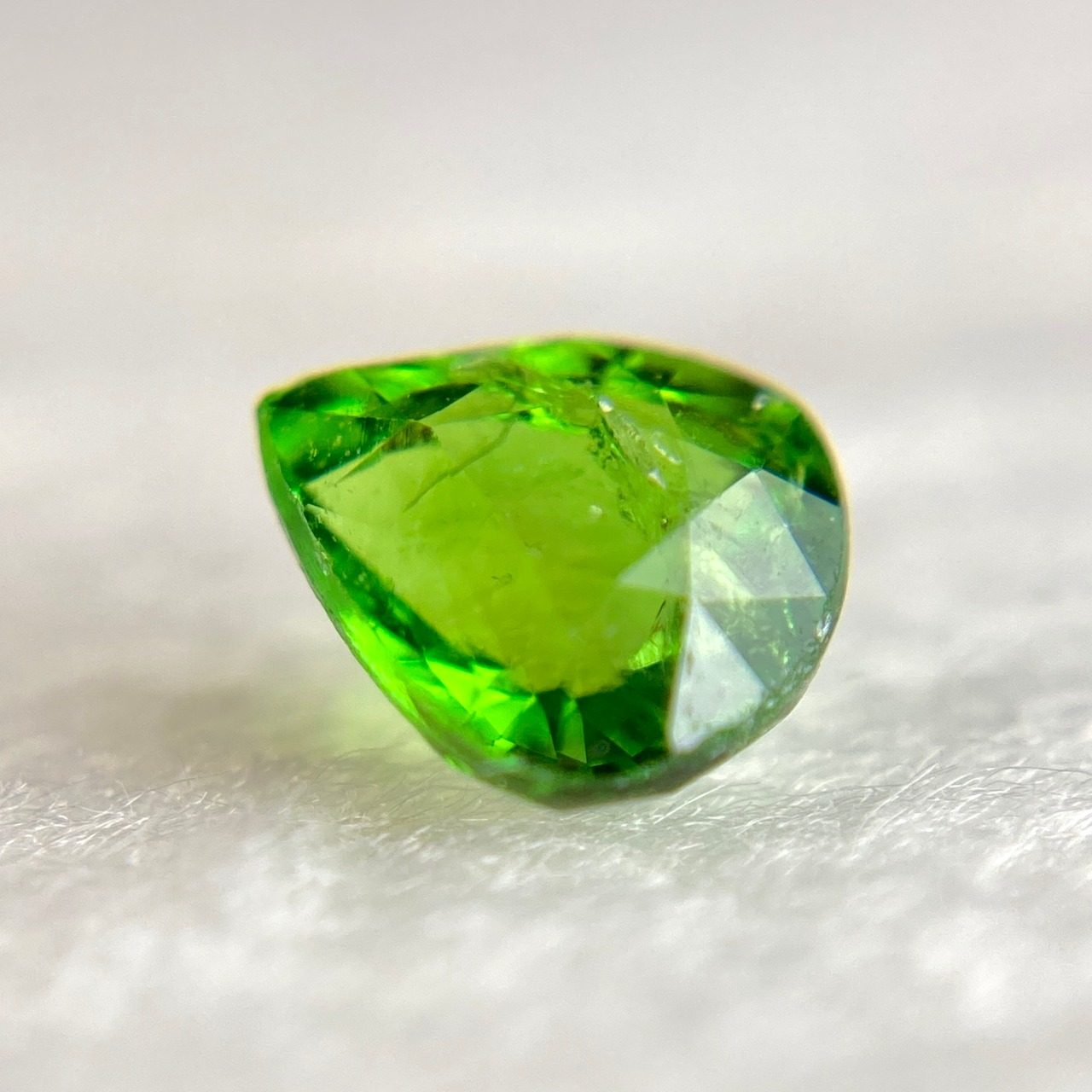 デマントイドガーネット 0.367ct グリーン 簡易ソーティング付き No.126