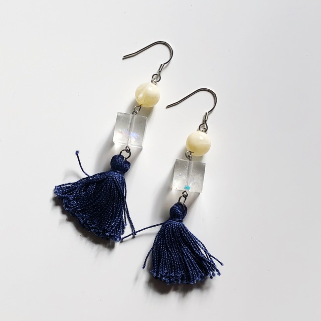 キューブタッセルピアス｜画像2