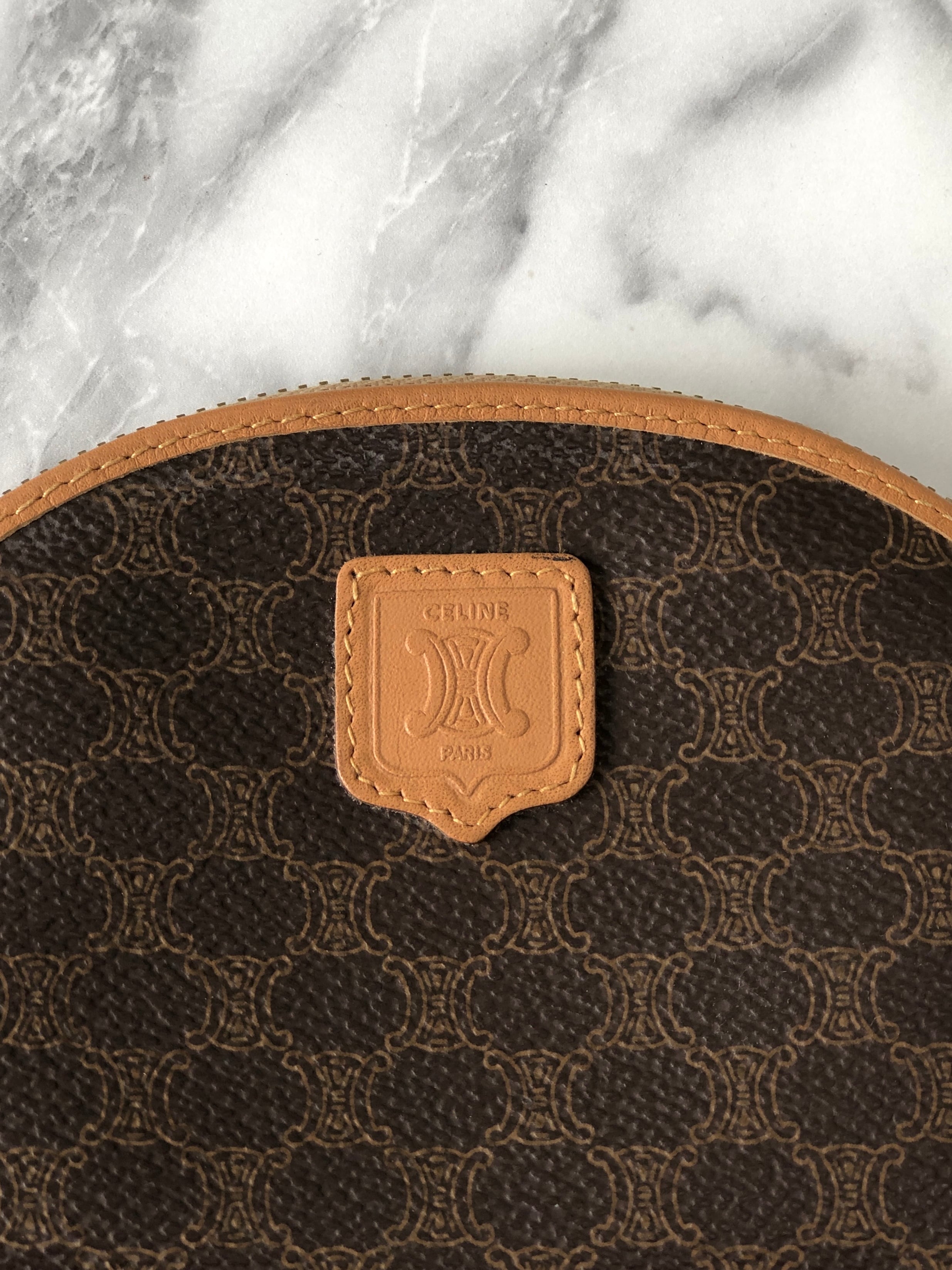 CELINE セリーヌ マカダム ブラゾン型押し PVC レザー コイン CELINE セリーヌ マカダム ブラゾン型押し PVC レザー コイン
