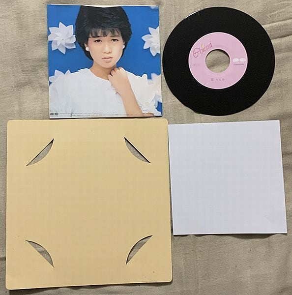 堀ちえみ / 風のささやき ポスターとシングル付 | soul respect records