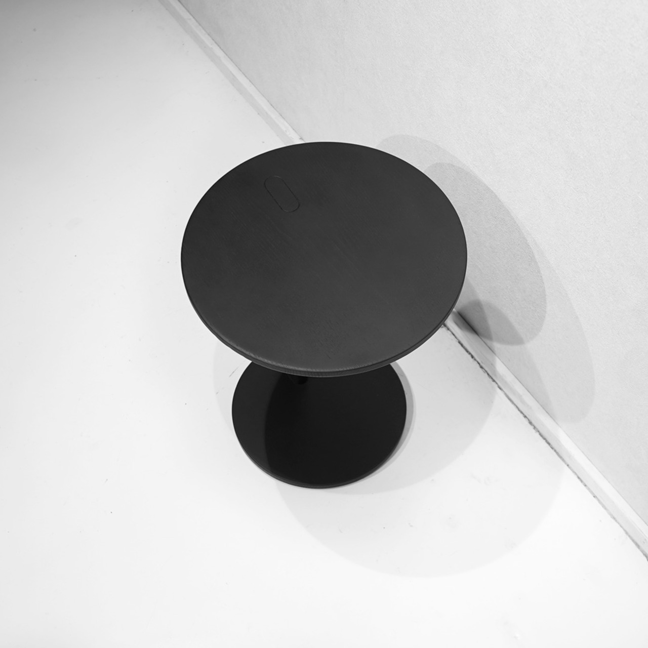 KARIMOKU NEW STANDARD / ELEPHANT SIDE TABLE / 北欧モダン デザイナーズ テーブル カリモクニュースタンダード Christian Haas 名作 エレファント サイドテーブル