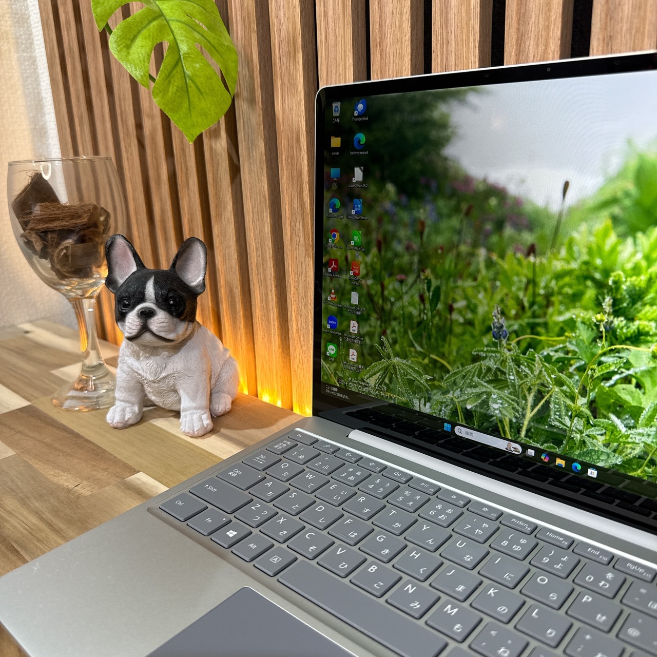 \ 公式ショップ限定価格❣️/ 超美品《タッチパネル式》Surface Laptop Go プラチナ Core i5第10世代 メモリ8GB ノートパソコン 安心サポート＆3ヶ月保証付き