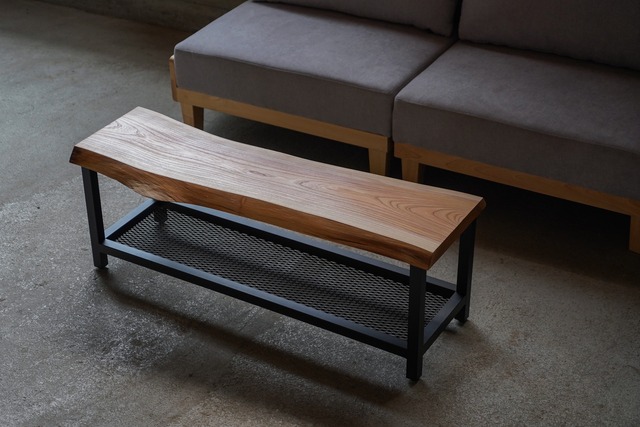 鮮やかカラーの欅　一枚板ローテーブル