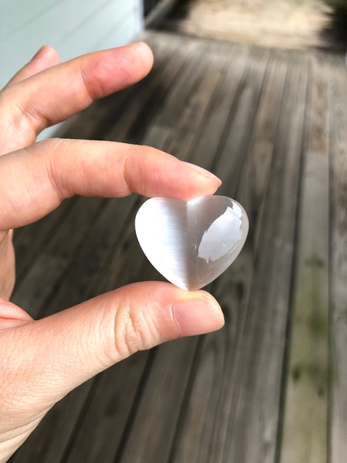 聖なる柱をハートから