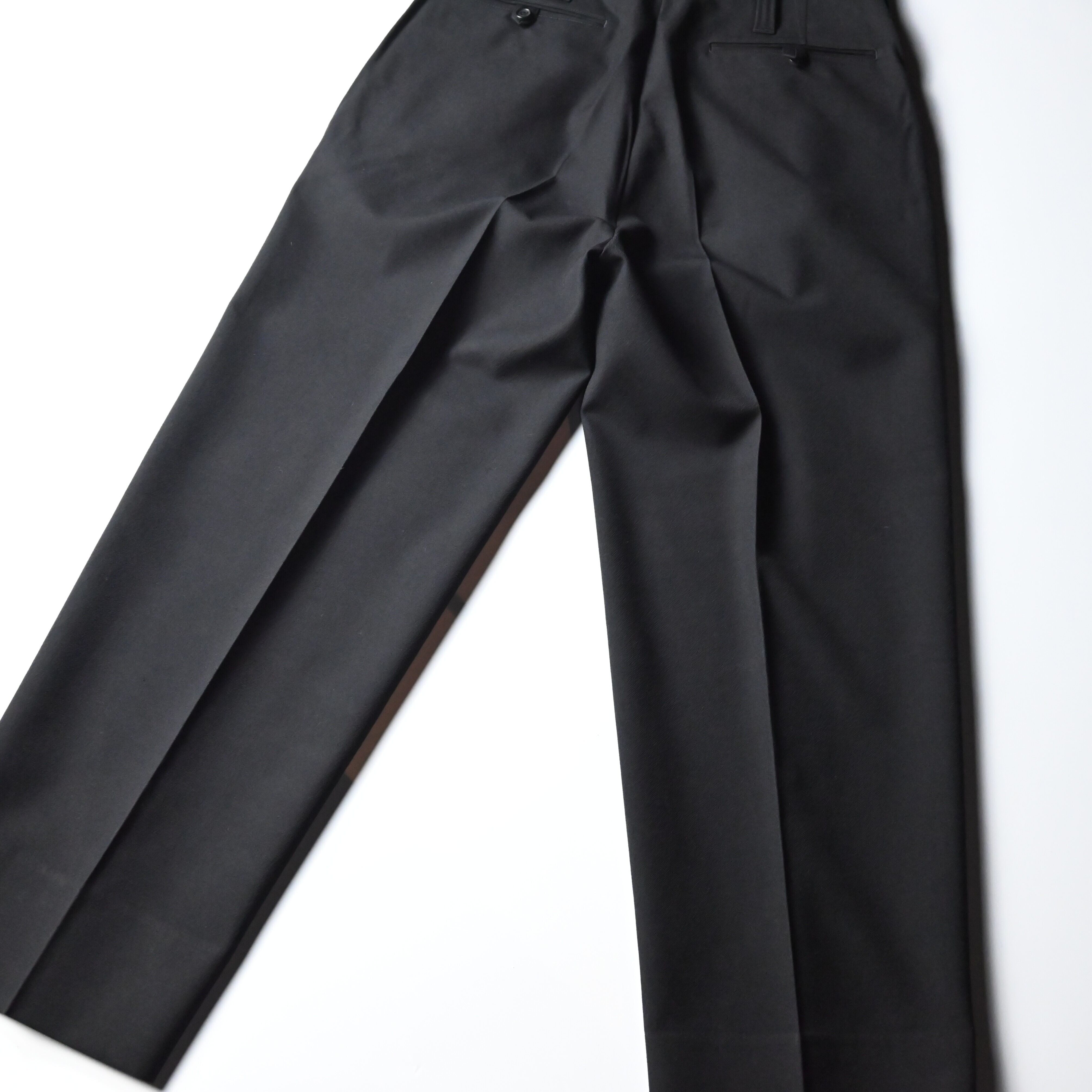 パンツ INTERIM MOLESKIN 1-TUCK BAGGY TROUSERS 3yG2yMSmekhe.jpg?width=768
