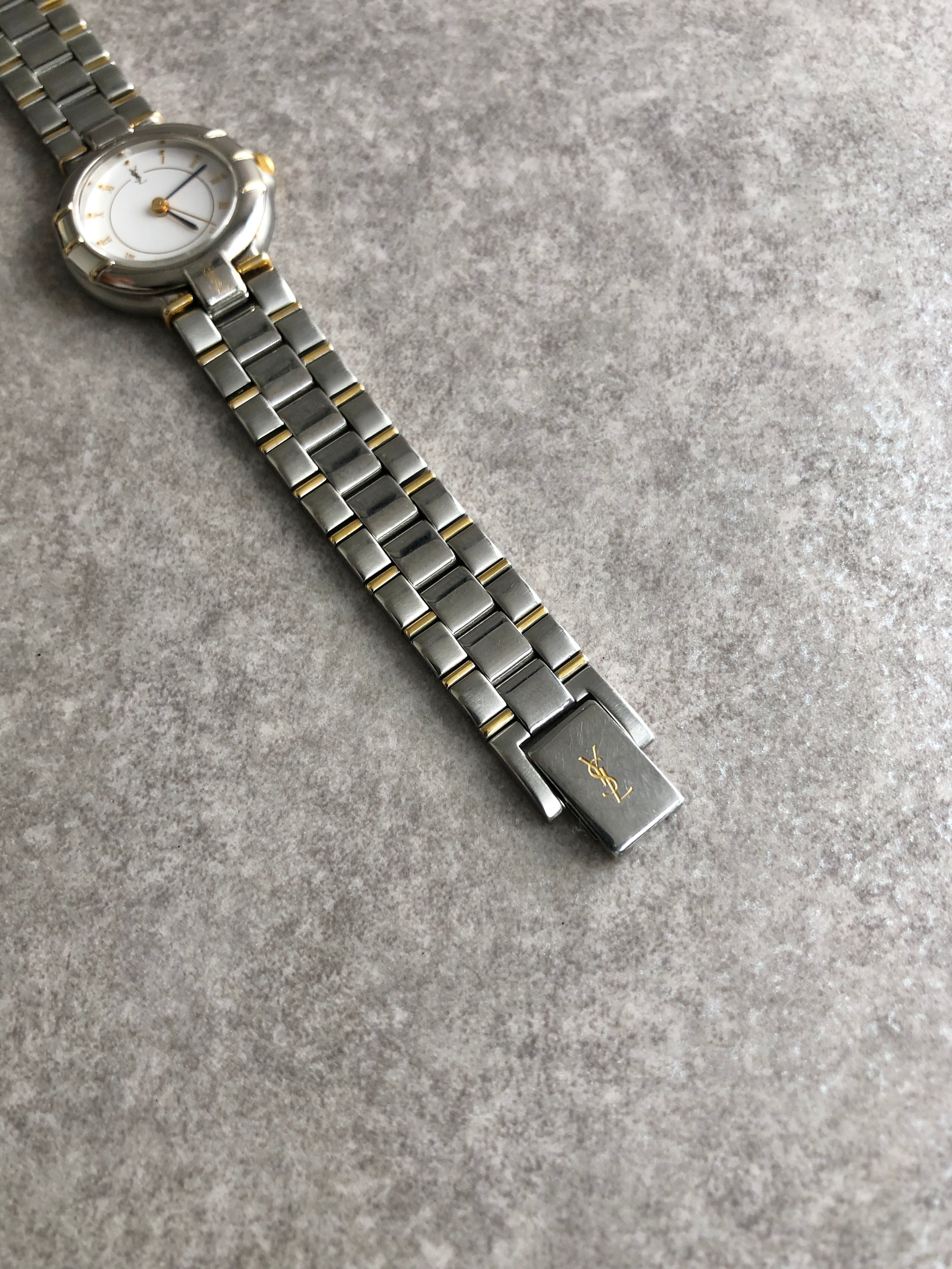 Yves Saint Laurent イヴ・サンローラン 腕時計 シルバー YSL 4630