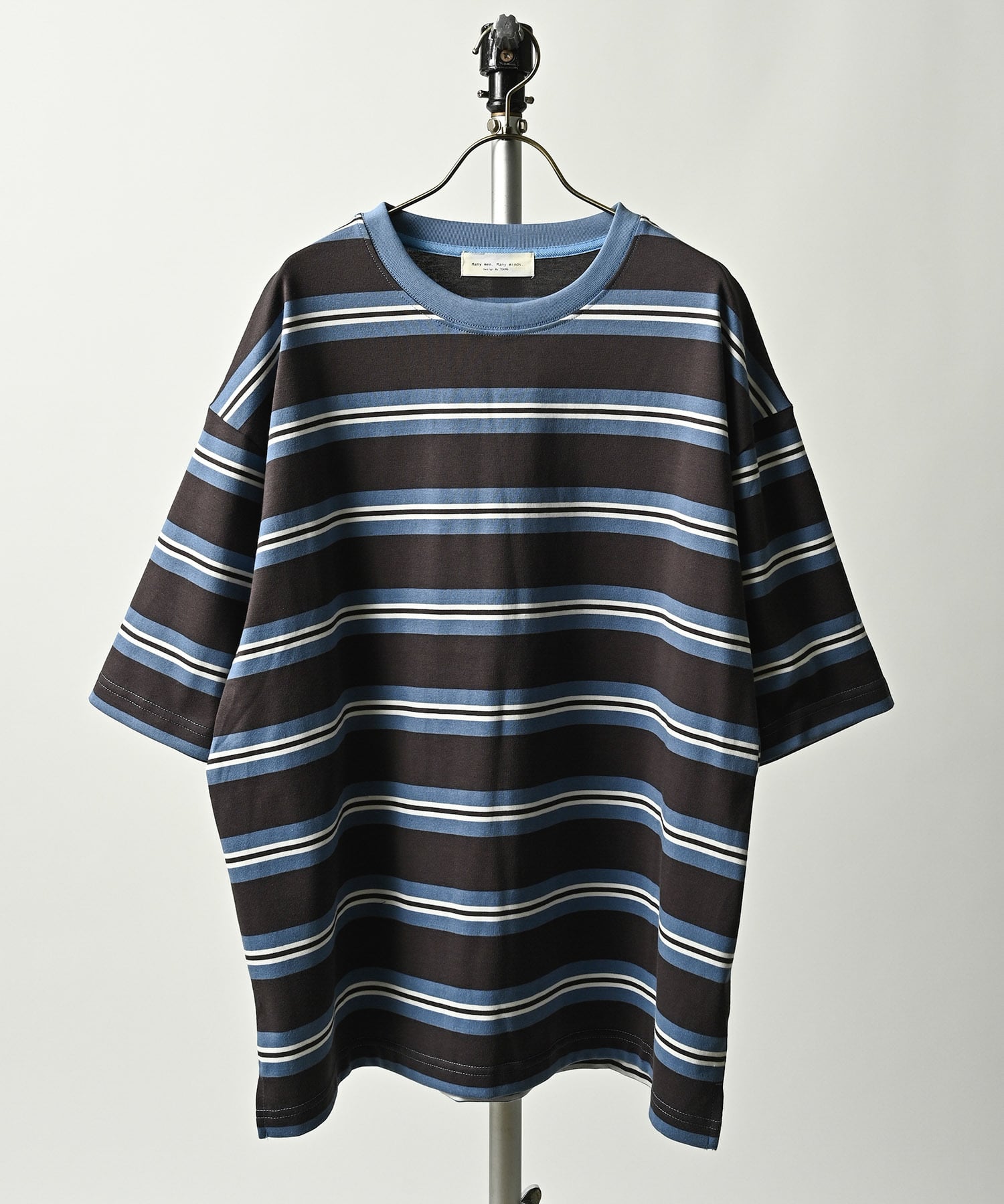 many men many mind multi border short-sleeved T-shirt (CHA/BLU) M2614040