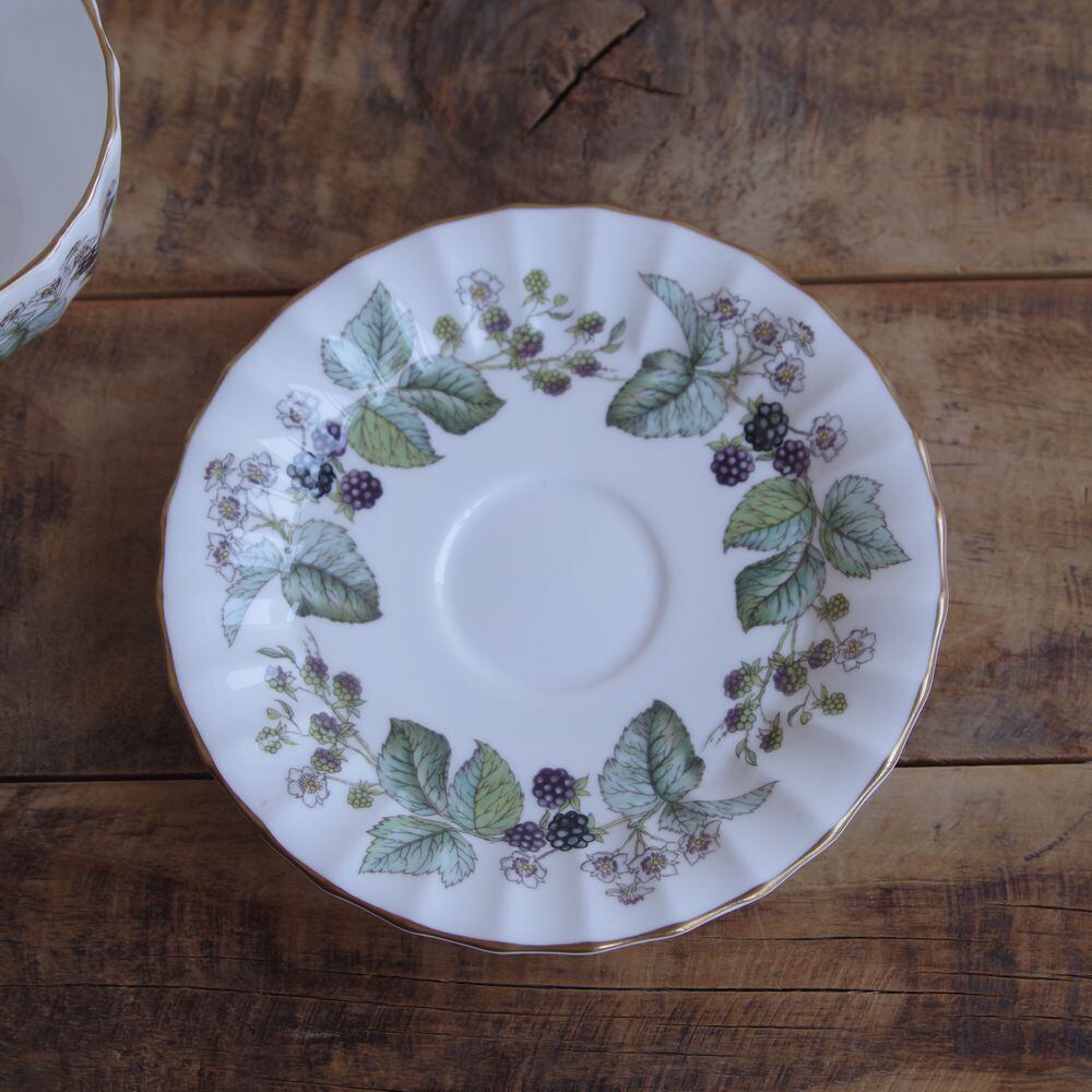ロイヤルウースター ラビニア ティーカップ ソーサー Royal Worcester 