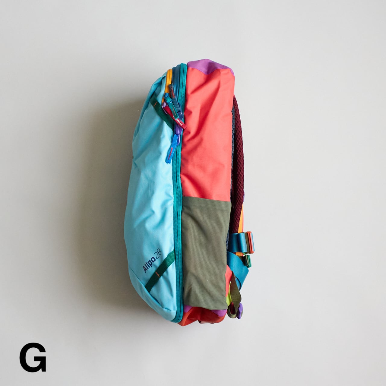 Cotopaxi（コトパクシ）Allpa 28L Travel Pack - Del Día c/#G 28L