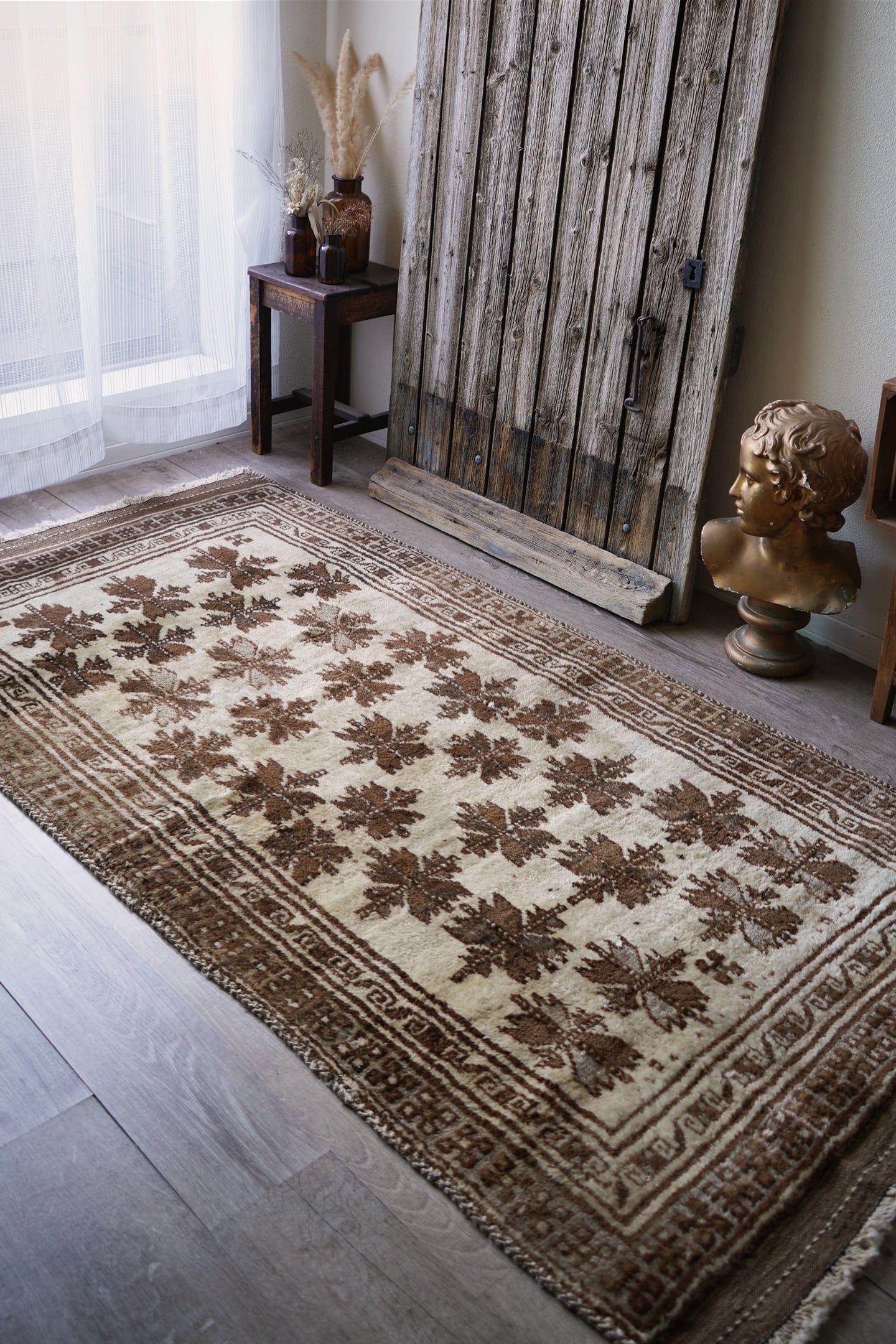 481】Vintage Afghan Taimani natural wool rug 1970's | ヴィンテージ