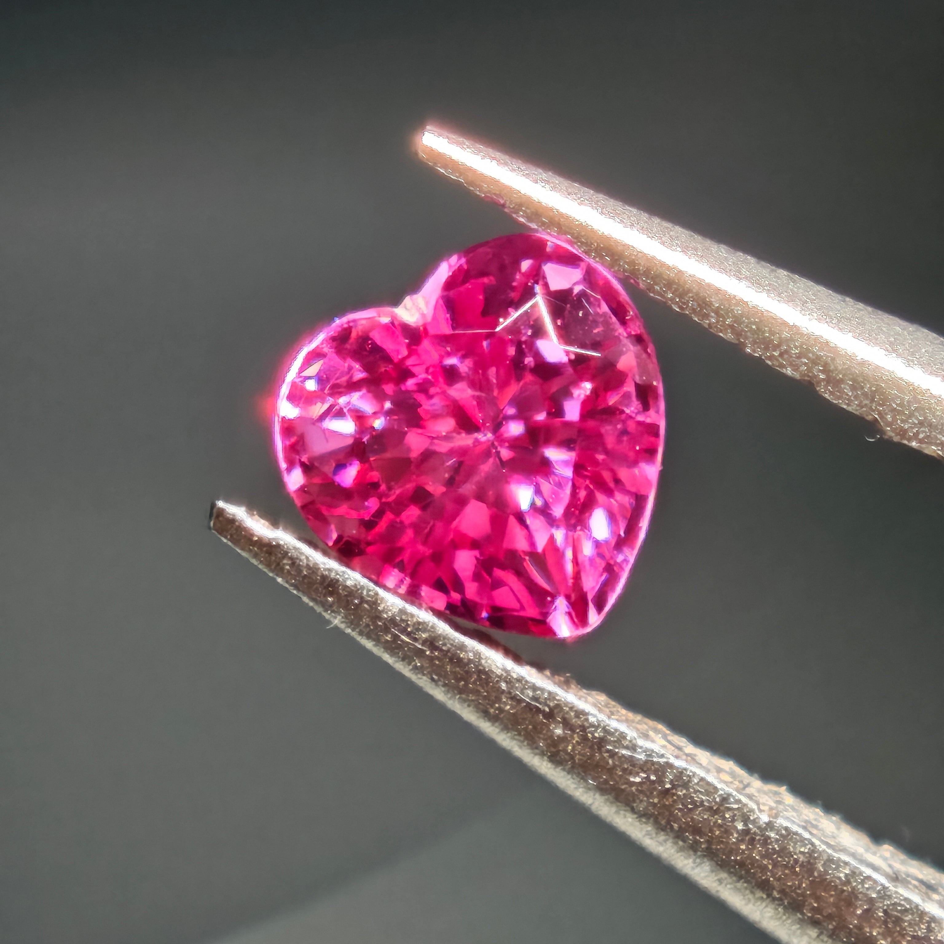 手芸素材・材料 【マヘンゲ系スピネル】0.66+0.89ct