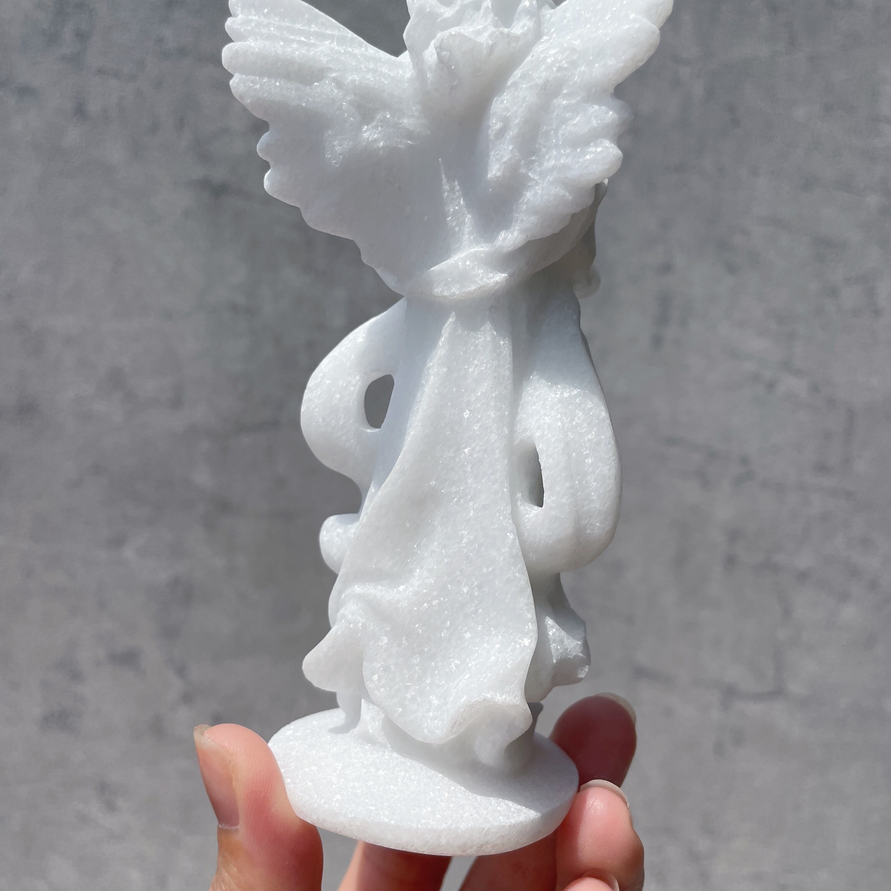 翡翠のスイートエンジェル01◇White Jade Angel◇天然石・鉱物