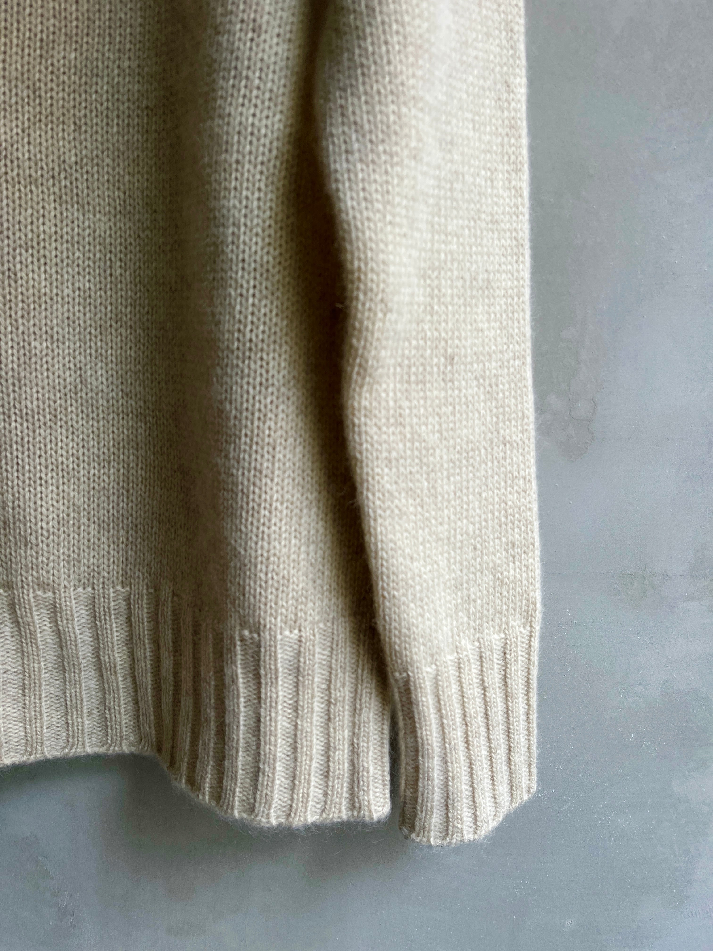 eleven 2nd｜イレブンセカンド｜ヤクタートルネックセーター