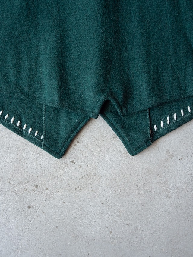 "SOLUTIONS" '80s vintage Wool decorated vest