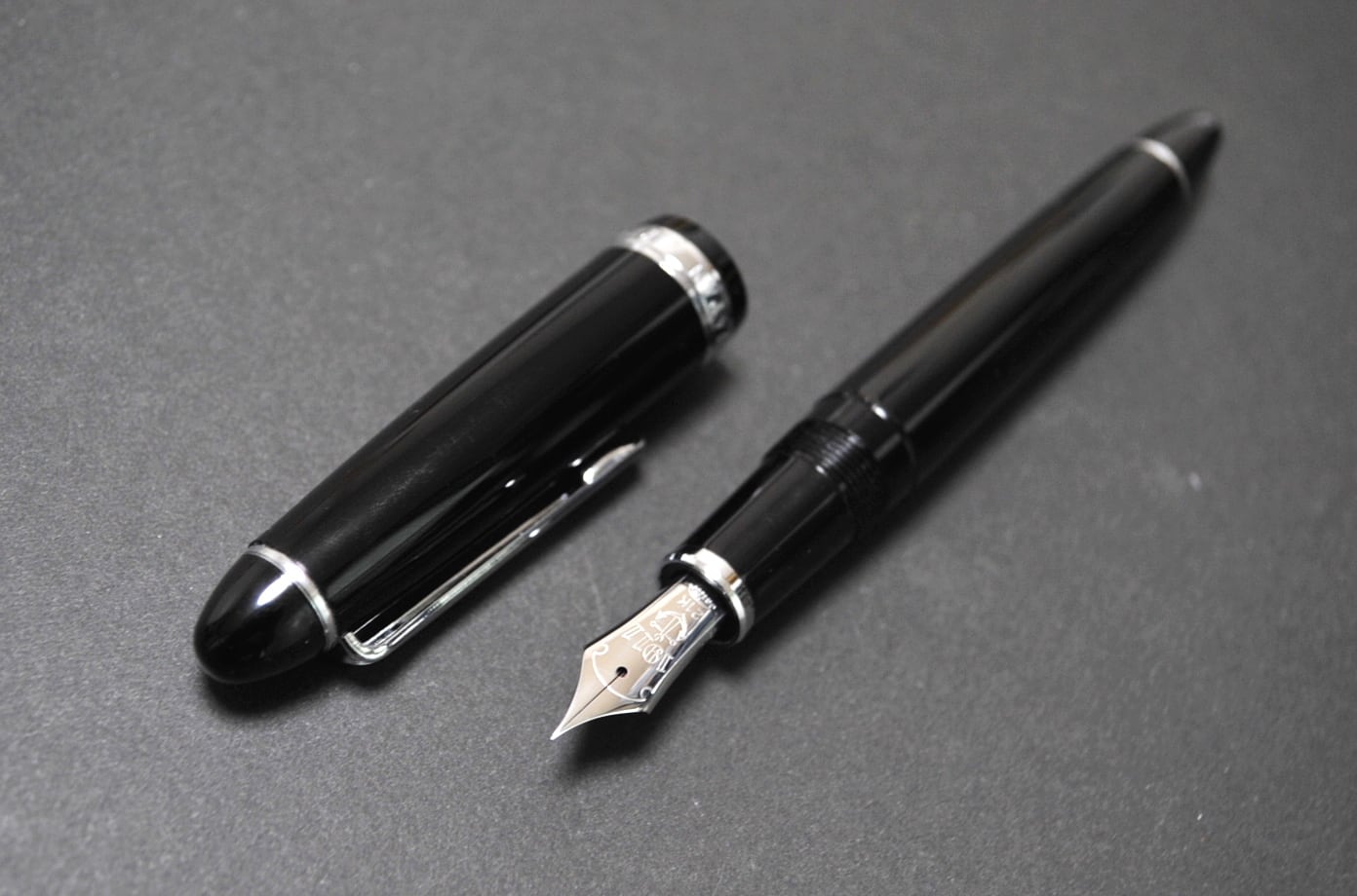 セーラー万年筆 プロフィット21 旧 SAILOR PROFIT 21 （極細字） 21K