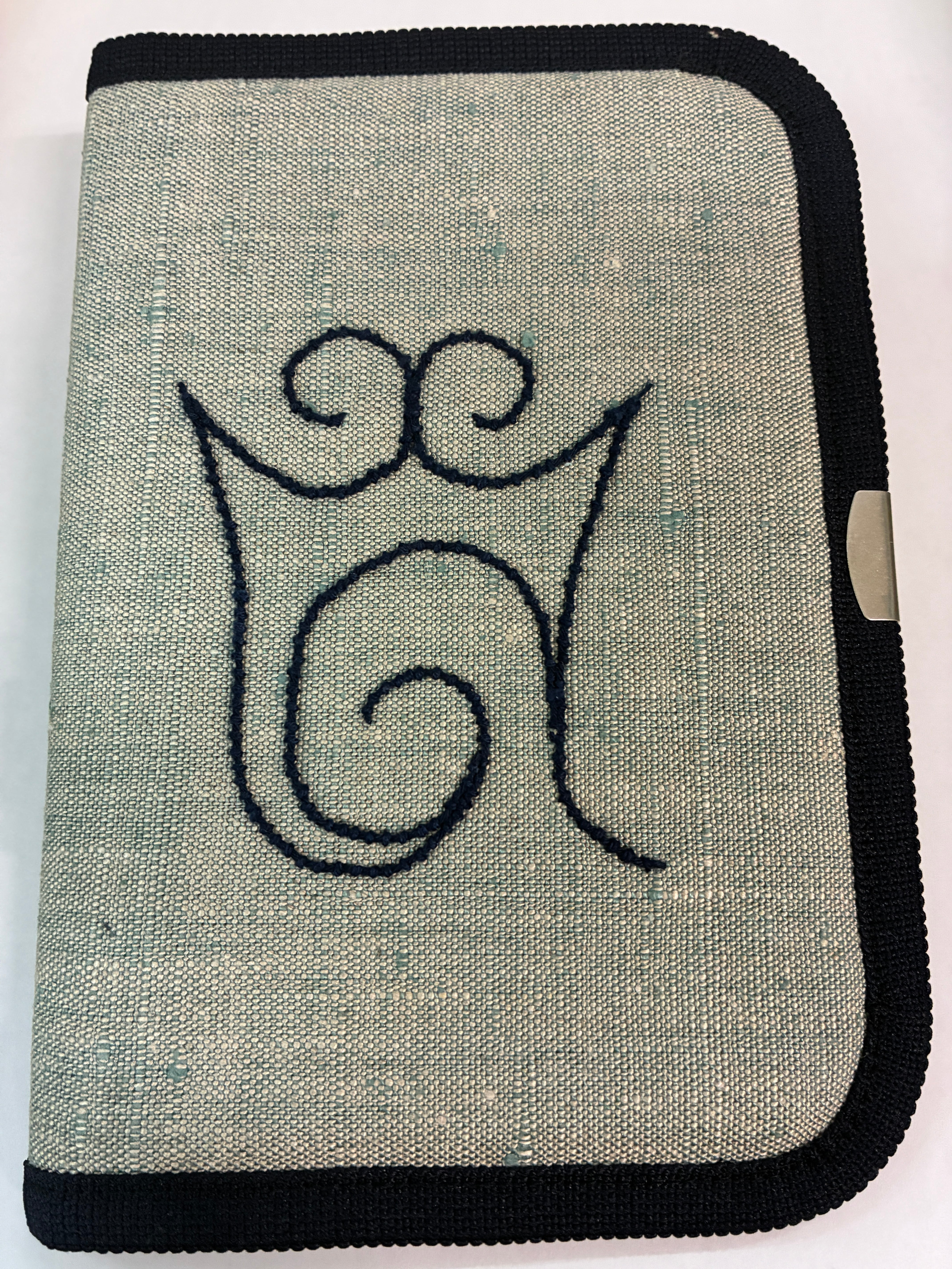 私たちのアイヌ刺しゅう～図案集～カパラミプ編(切り伏せ