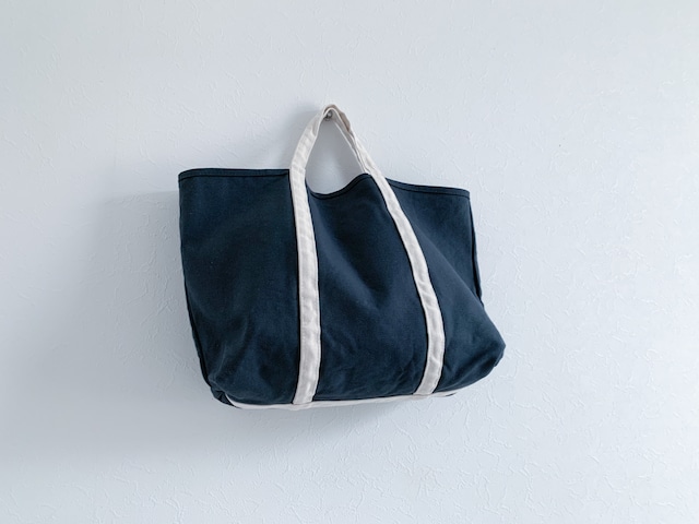 BASIC TOTE (M) くすみネイビー×生成り