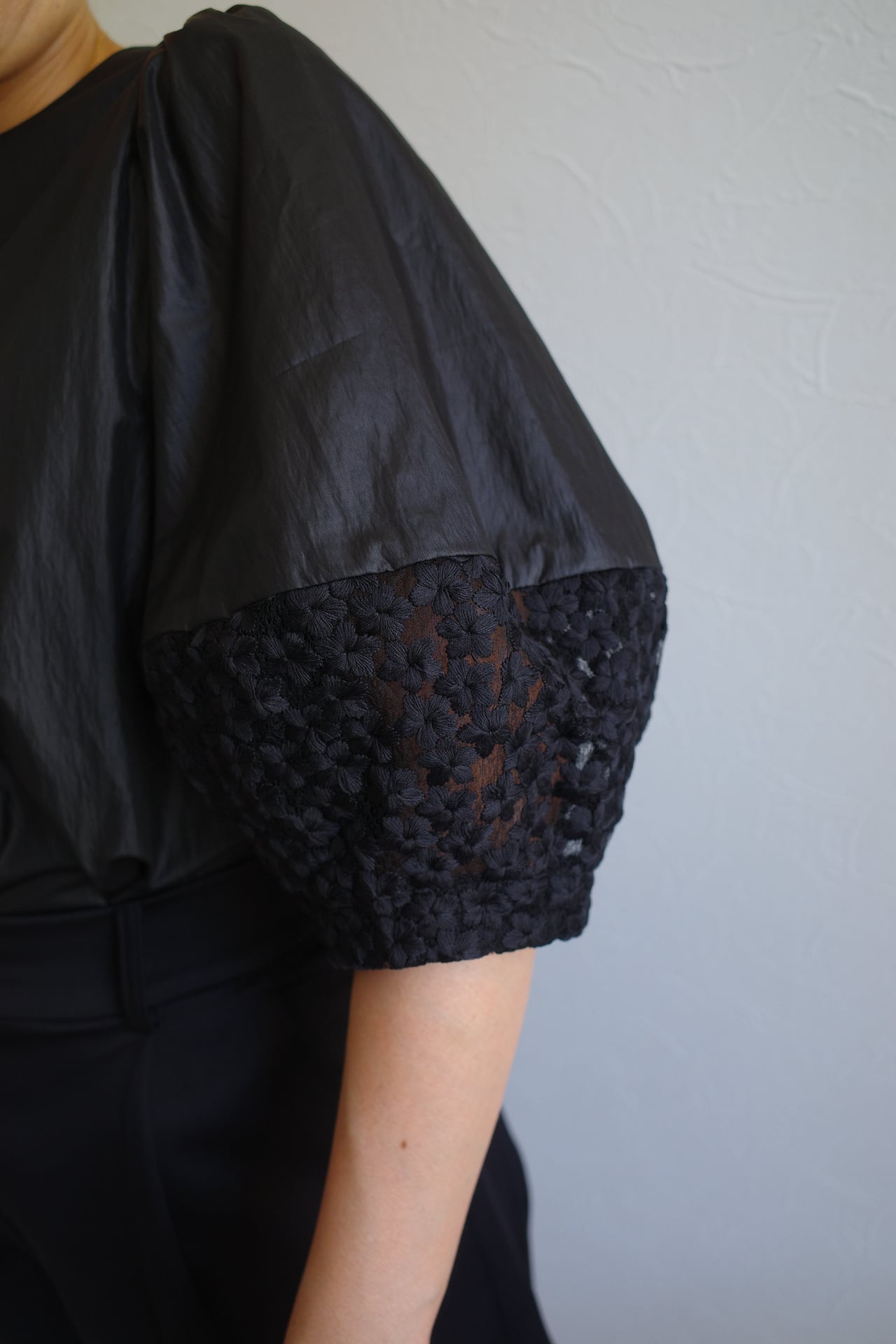 lantern flower race blouse (black) | e L L a