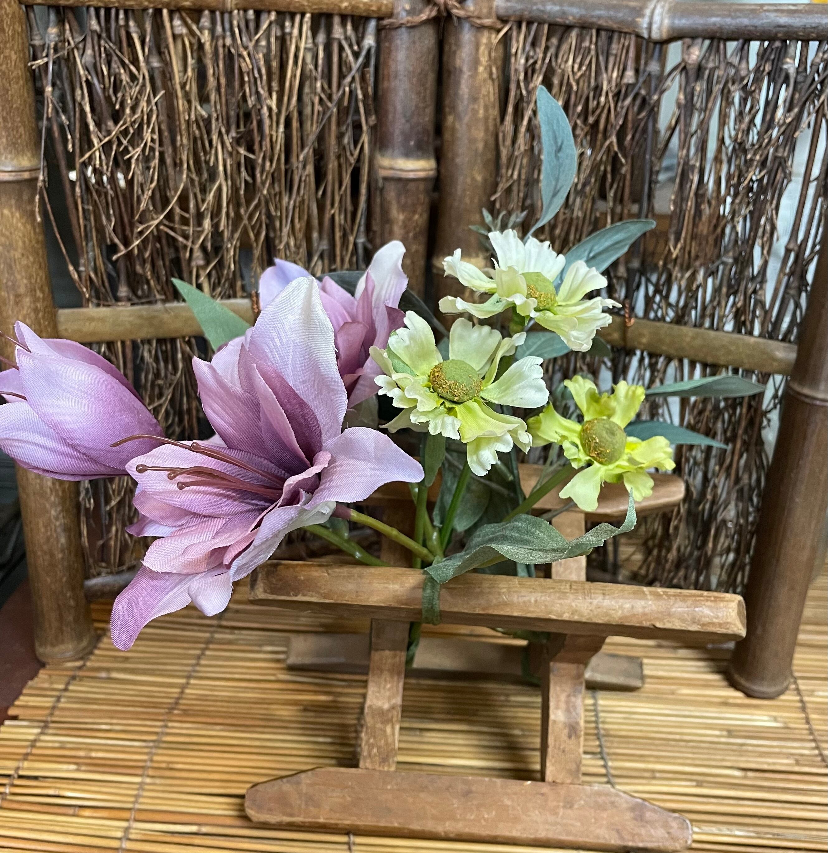糸枠百合アレンジ