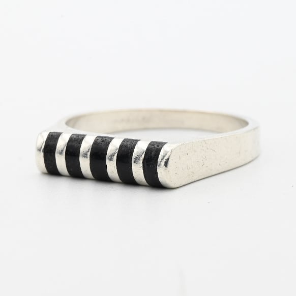 Continuous Black Onyx Inlay Bar Top Design Ring #16.0 / Denmark