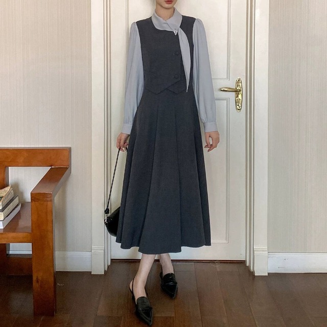Scarf collar docking dress　M1697