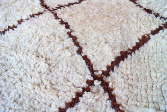 ビンテージ　ライトブラウンダイヤ柄ベニワレン　リビングサイズ 36