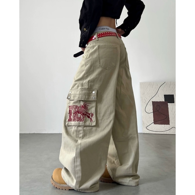 レタリングポケットボリュームシルエットカーゴパンツ 2col R02904