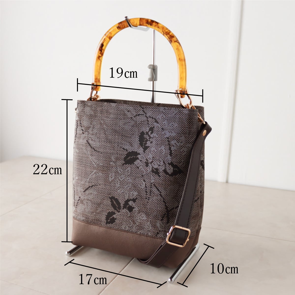 One Handle Bag 17/大島紬ブラック更紗模様/大島紬リメイクバッグ