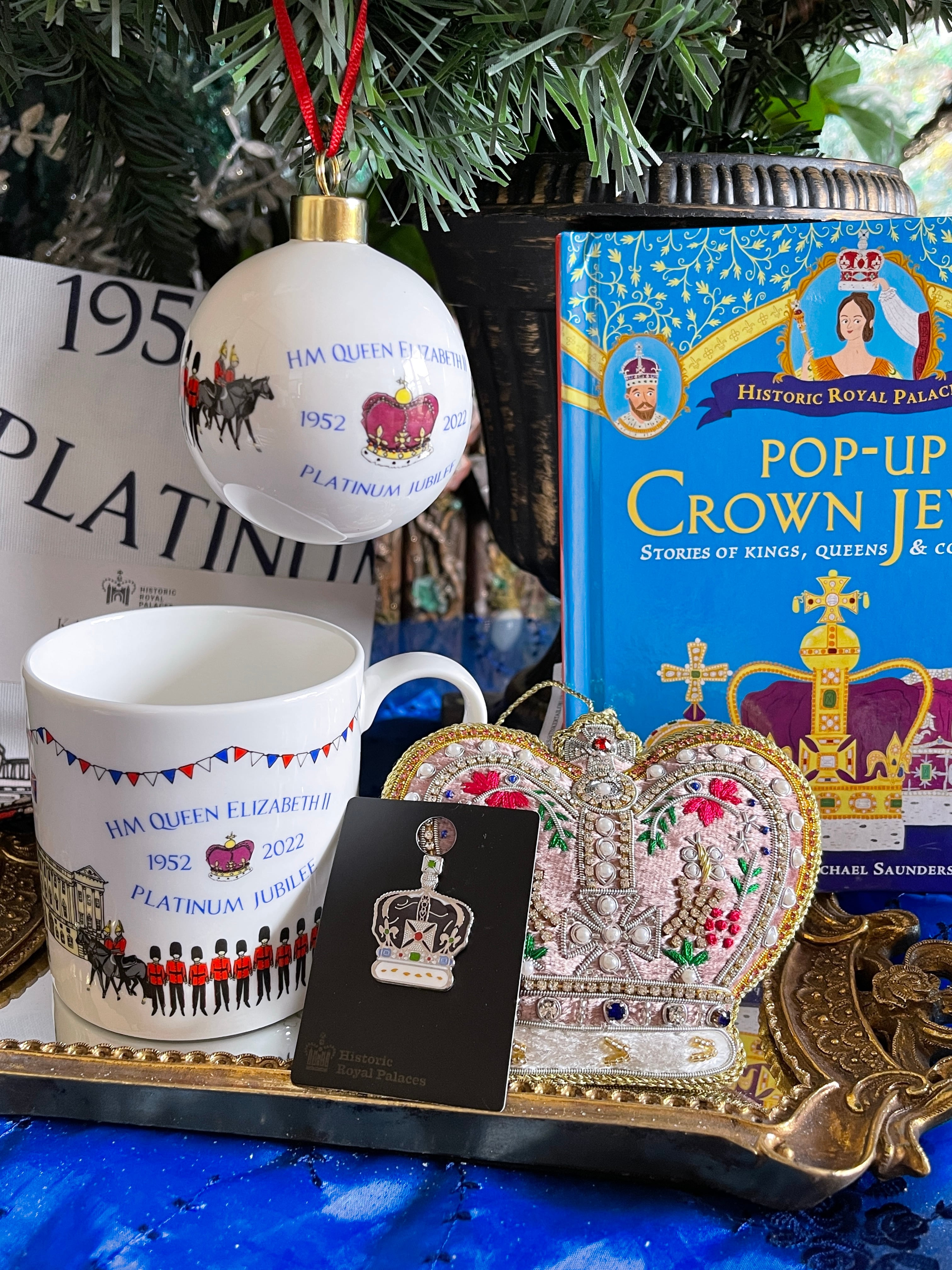 ロイヤルヒストリックパレス エリザベス女王 プラチナジュビリー