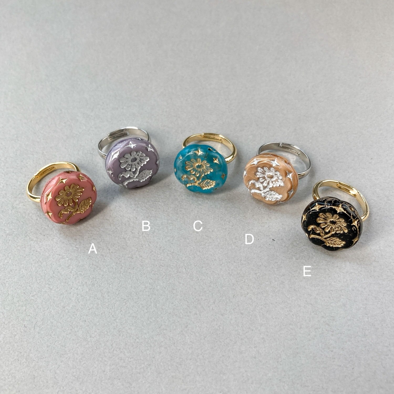 花柄チェコガラスビーズのリング | Dua-アクセサリーパーツショップ