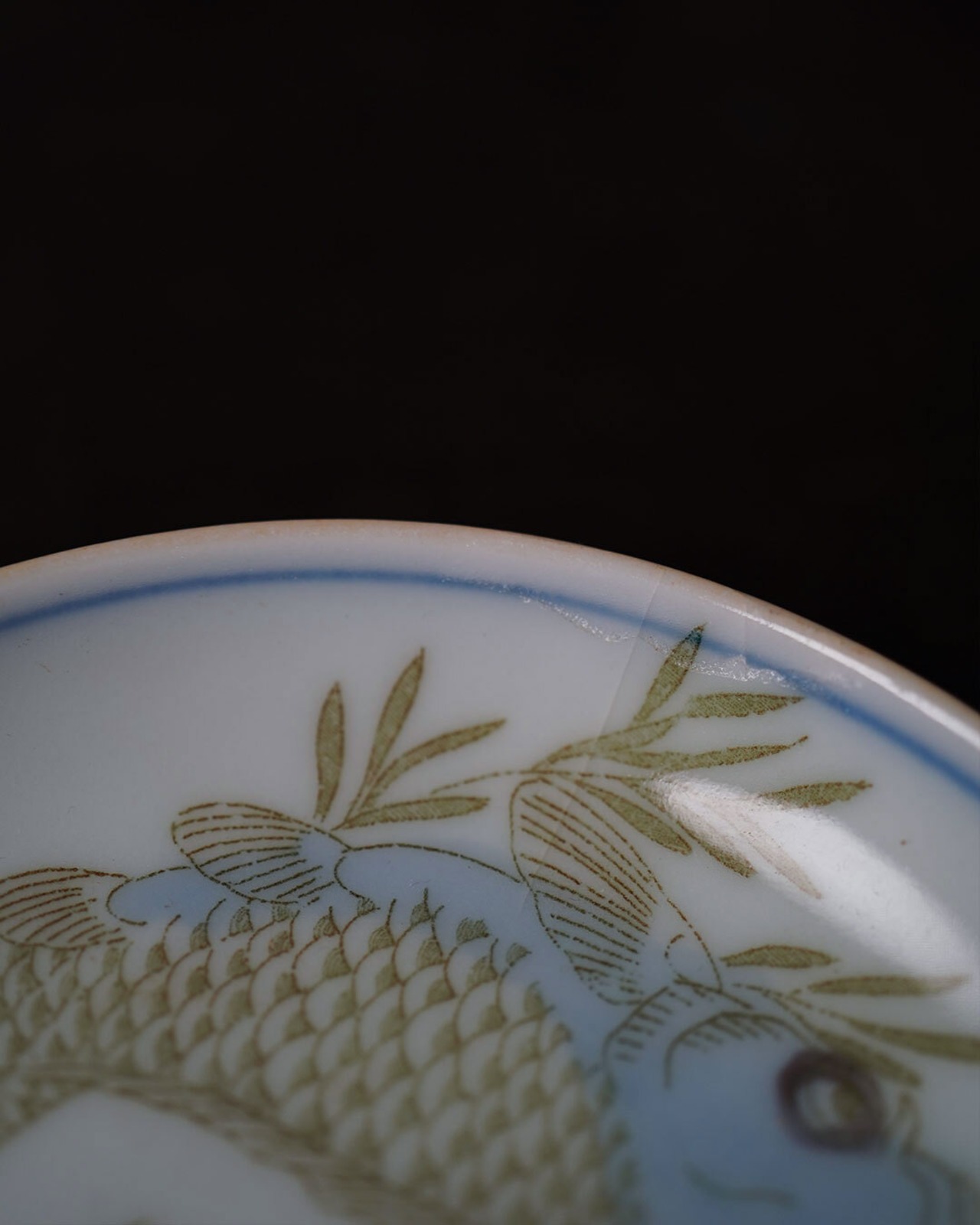小皿　双鯉文　２枚　/　明治〜大正期