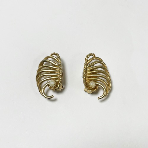 Vintage Gold Tone Metal & Pearl Earrings