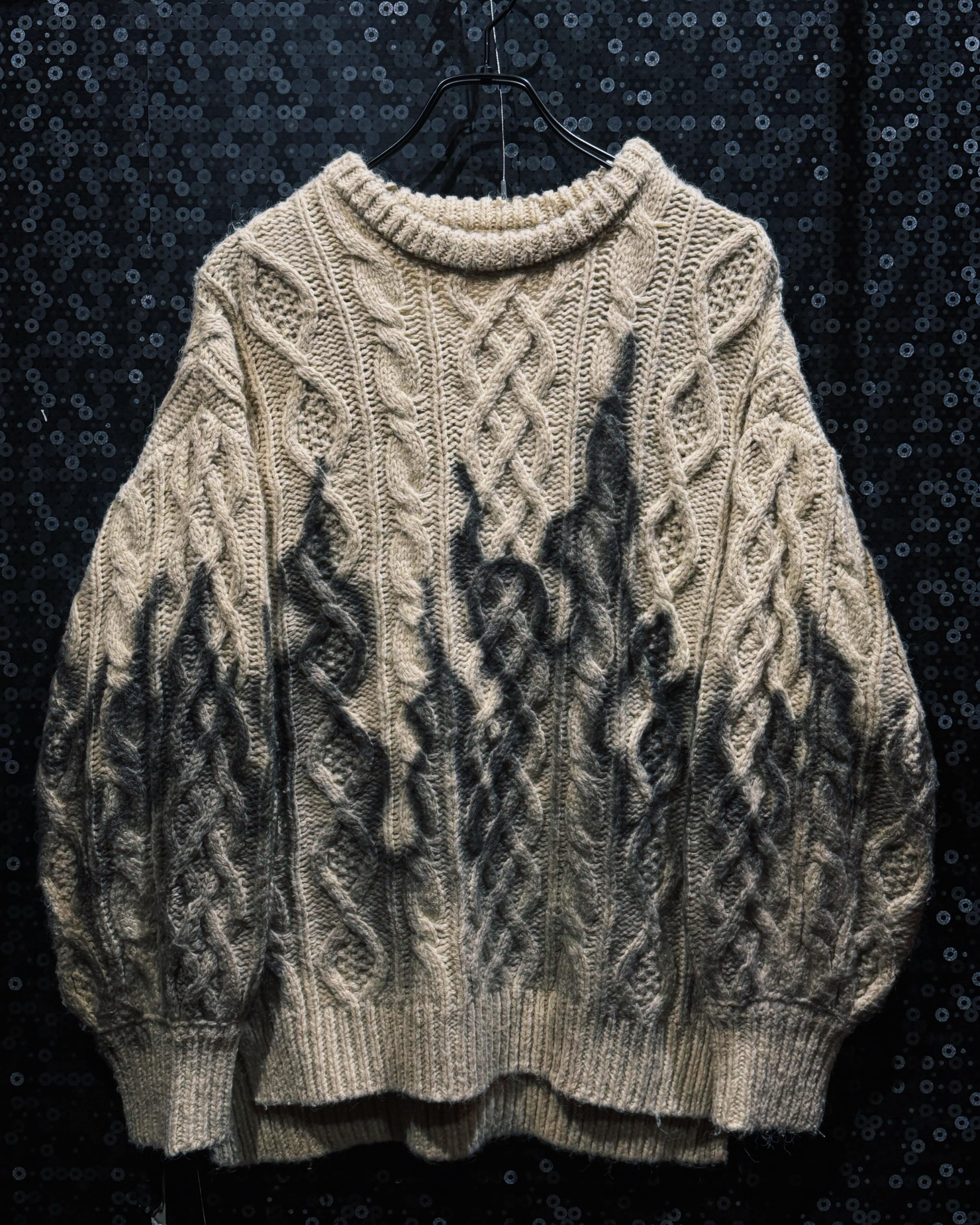 【ÆIEM】再倖築 “Burning Cable” Hand-Spray Aran Knit