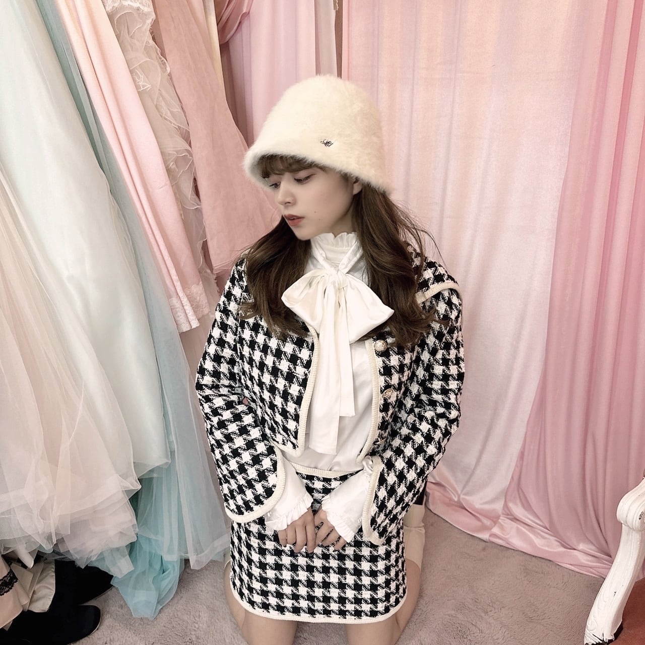 Mel. fur bucket hat-BEIGE