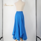 社交ダンス 衣装 スカート ブルー系 チャコット Chacott 水色 レッスン 練習 フリル 透け感 シフォン 軽い 上品 かわいい 無地 シンプル ダンス衣装 鮮やか 華やか 軽やか フェミニン カジュアル パーティー 練習着 おしゃれ ダンス用 練習着 薄手 透け感あり 柔らか素材 シンプルデザイン