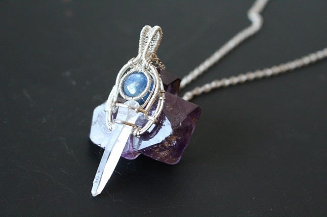 Kyanite & Himalayan crystal silver925 wirewrapping pendant