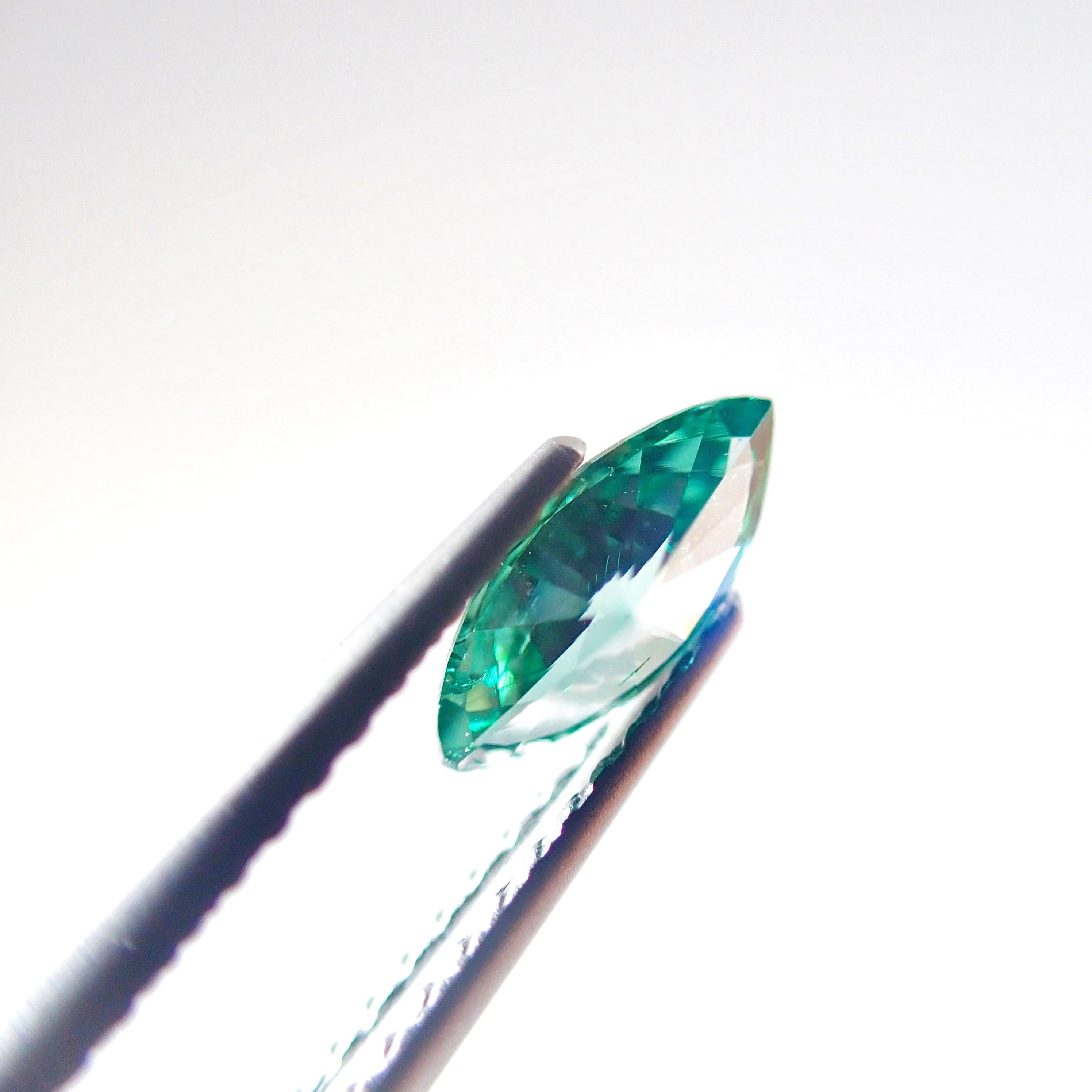Fancy Deep Bluish Green 0.388ct ダイヤ ダイヤモンド ルース 裸石 トリート ￼￼￼￼￼￼￼￼中央宝石研究所ソーティング