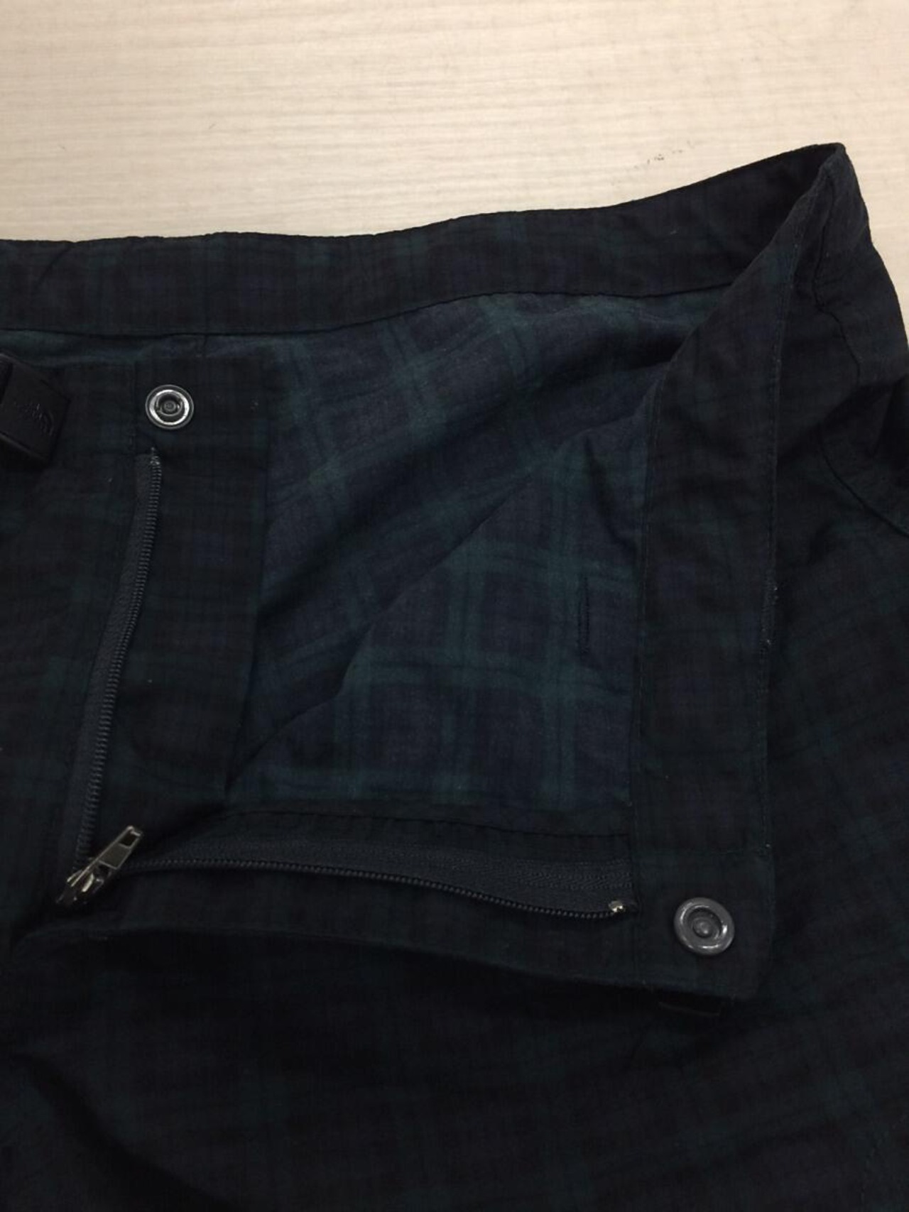 THE NORTH FACE(ザ・ノース・フェイス)チェックナイロンハーフパンツ/グリーン