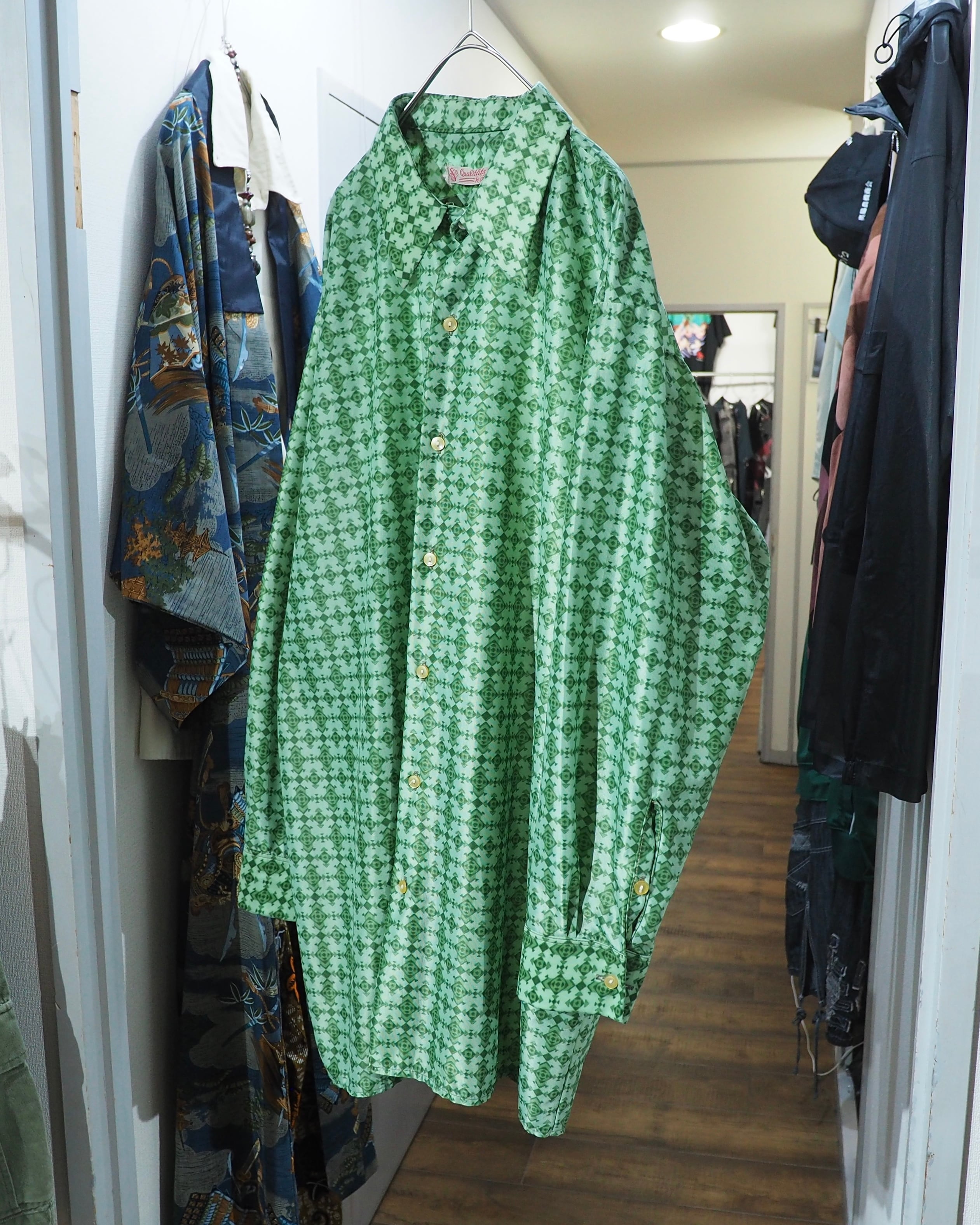 1970 - 80s Geometric rhombus patterns vintage Drape loose shirt