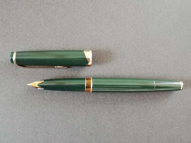 '60s　モンブラン マイスターシュテュック Ｎｏ １４　MONTBLANC MEISTERSTUCK No 14　（中字）　18K　　　　　02179